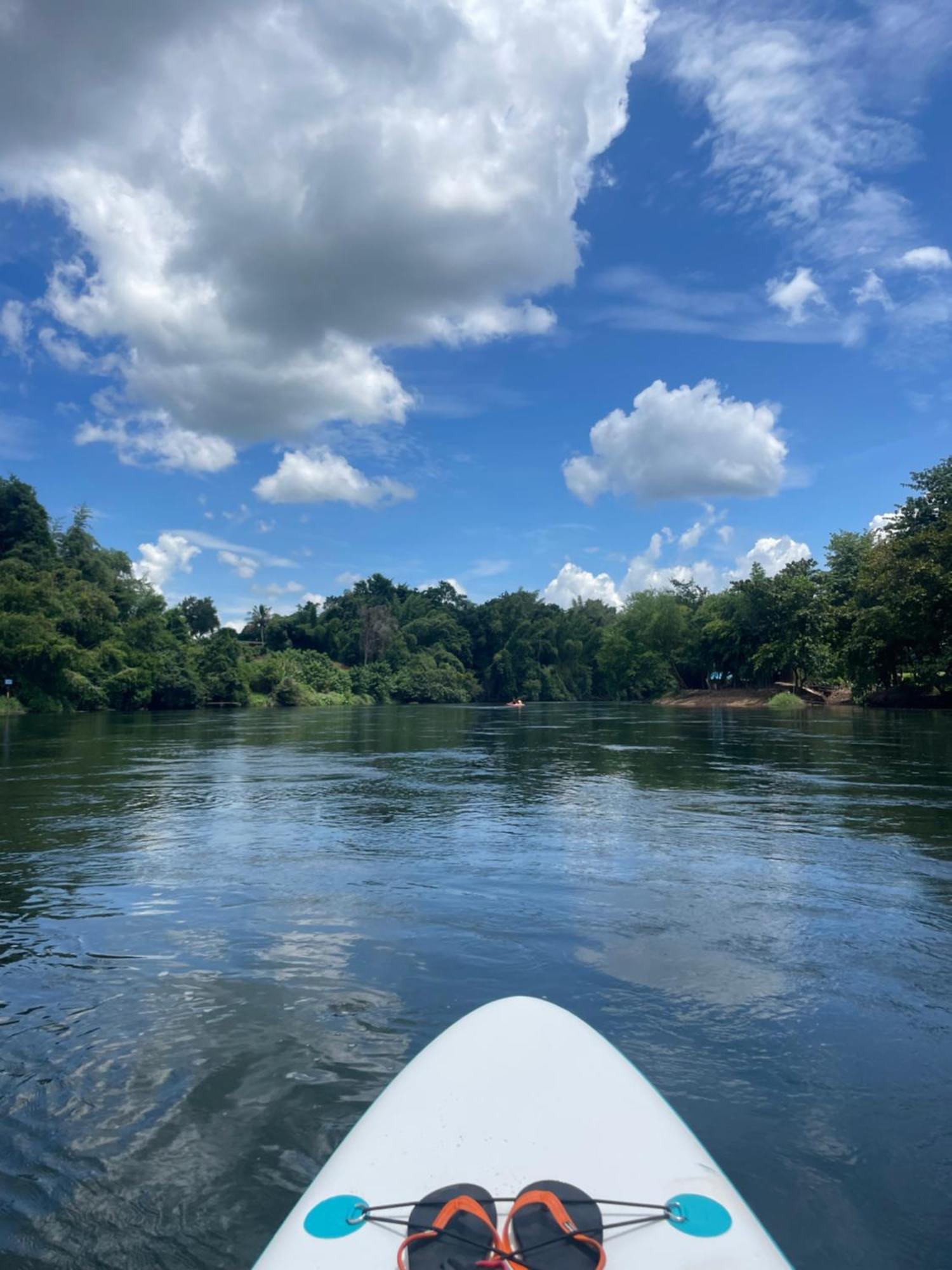 Revolution Kanchanaburi Adventure Hq Ban Chuk Kum Dış mekan fotoğraf