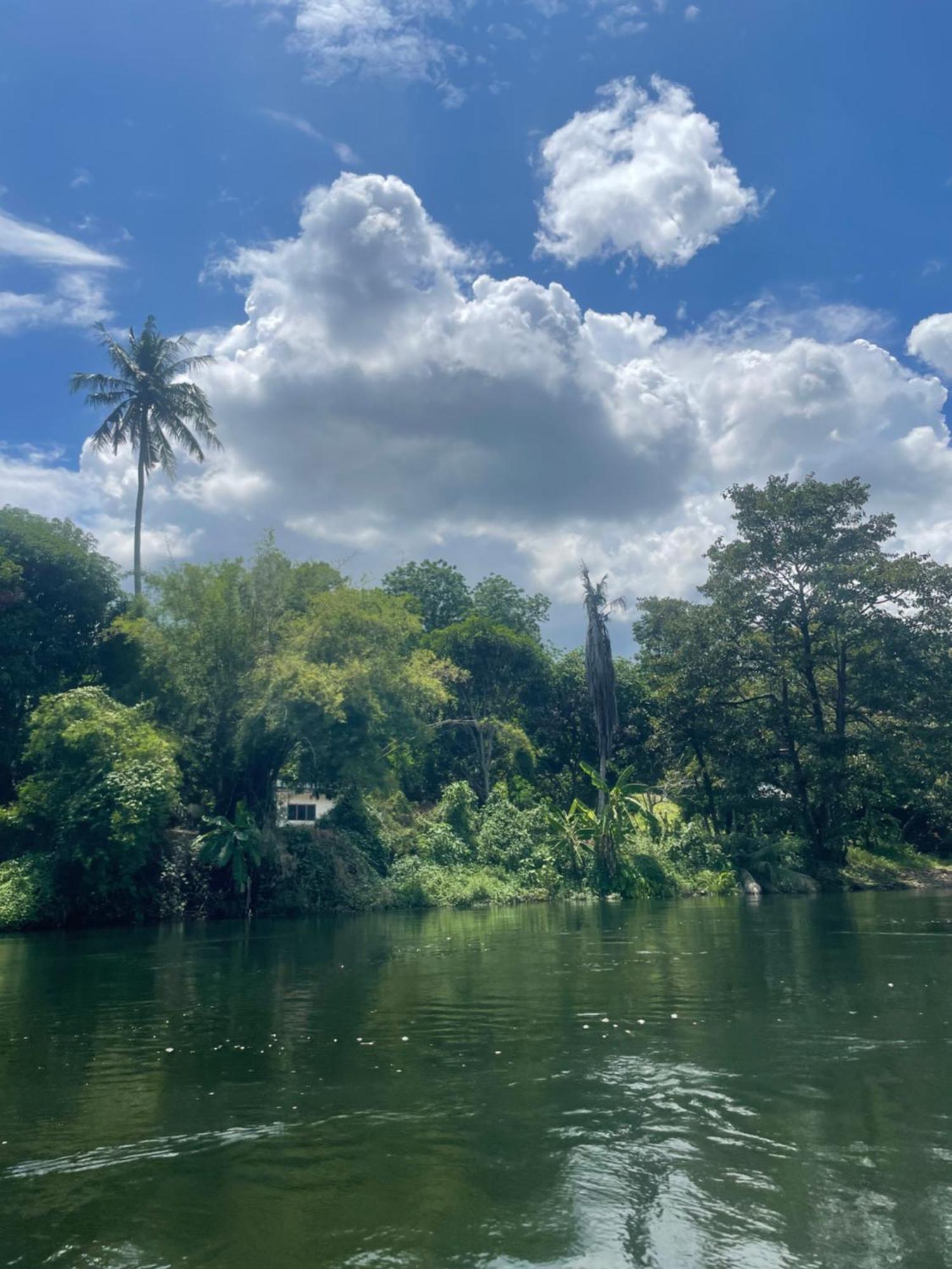 Revolution Kanchanaburi Adventure Hq Ban Chuk Kum Dış mekan fotoğraf